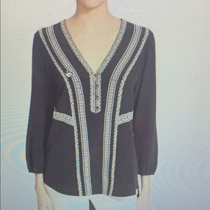 Veronica Beard V - neck Top